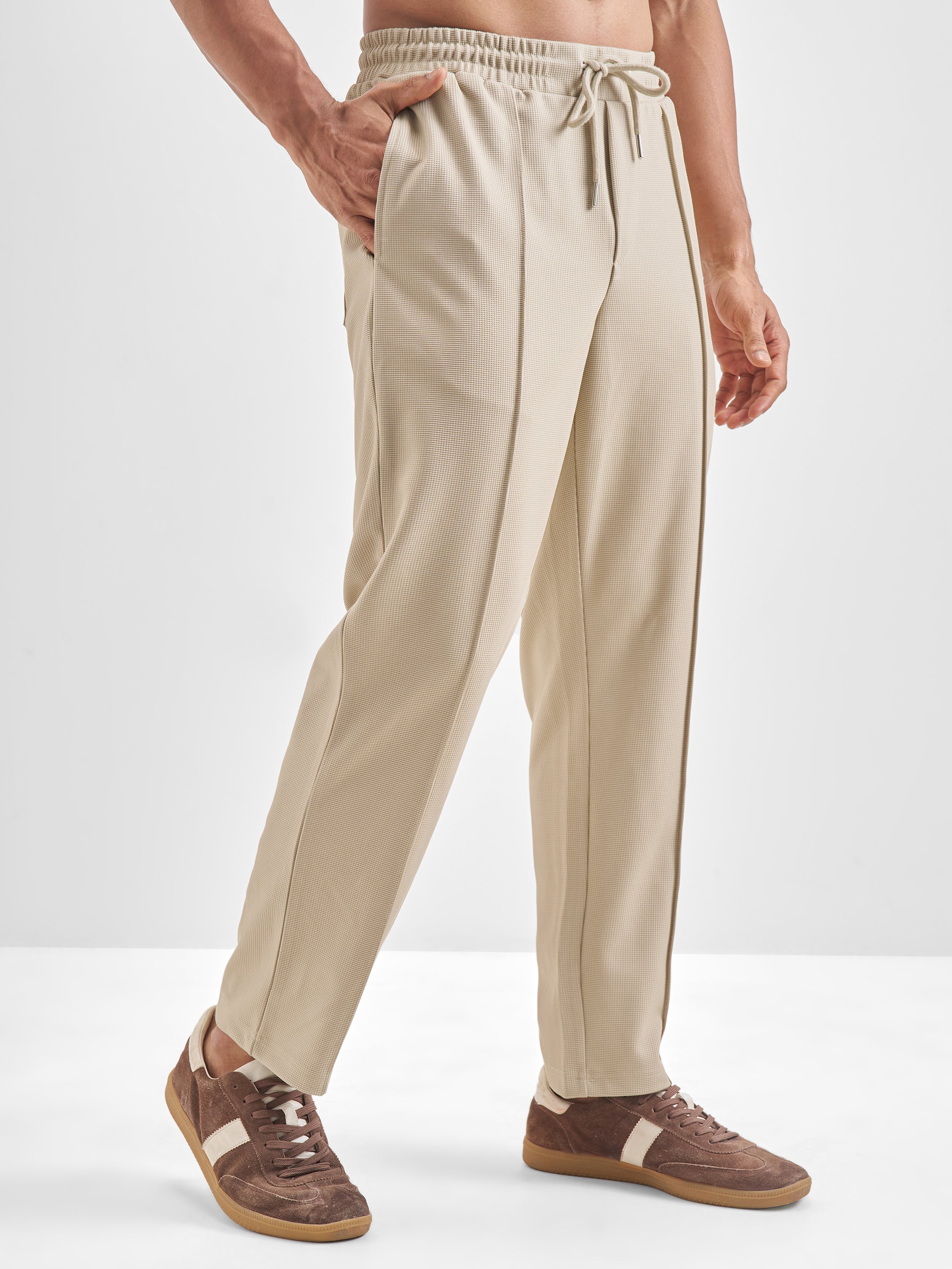 Highlander Men Beige Solid Regular Trouser - Beige - Image 6