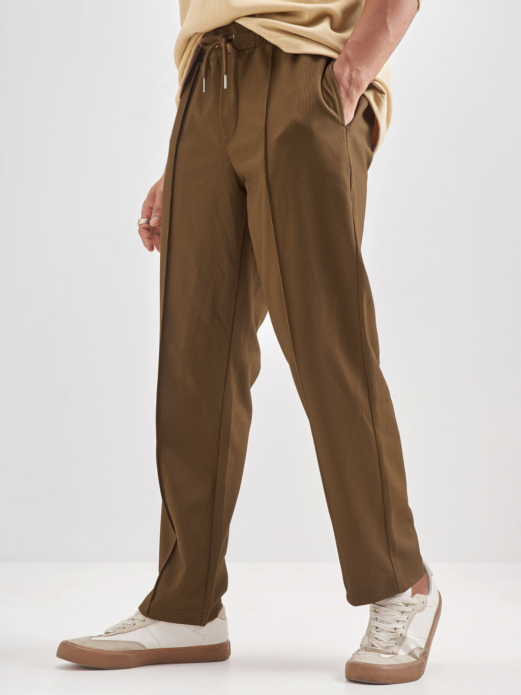 Highlander Men Brown Relaxed Fit Solid Regular Trouser - Brown - Image 4