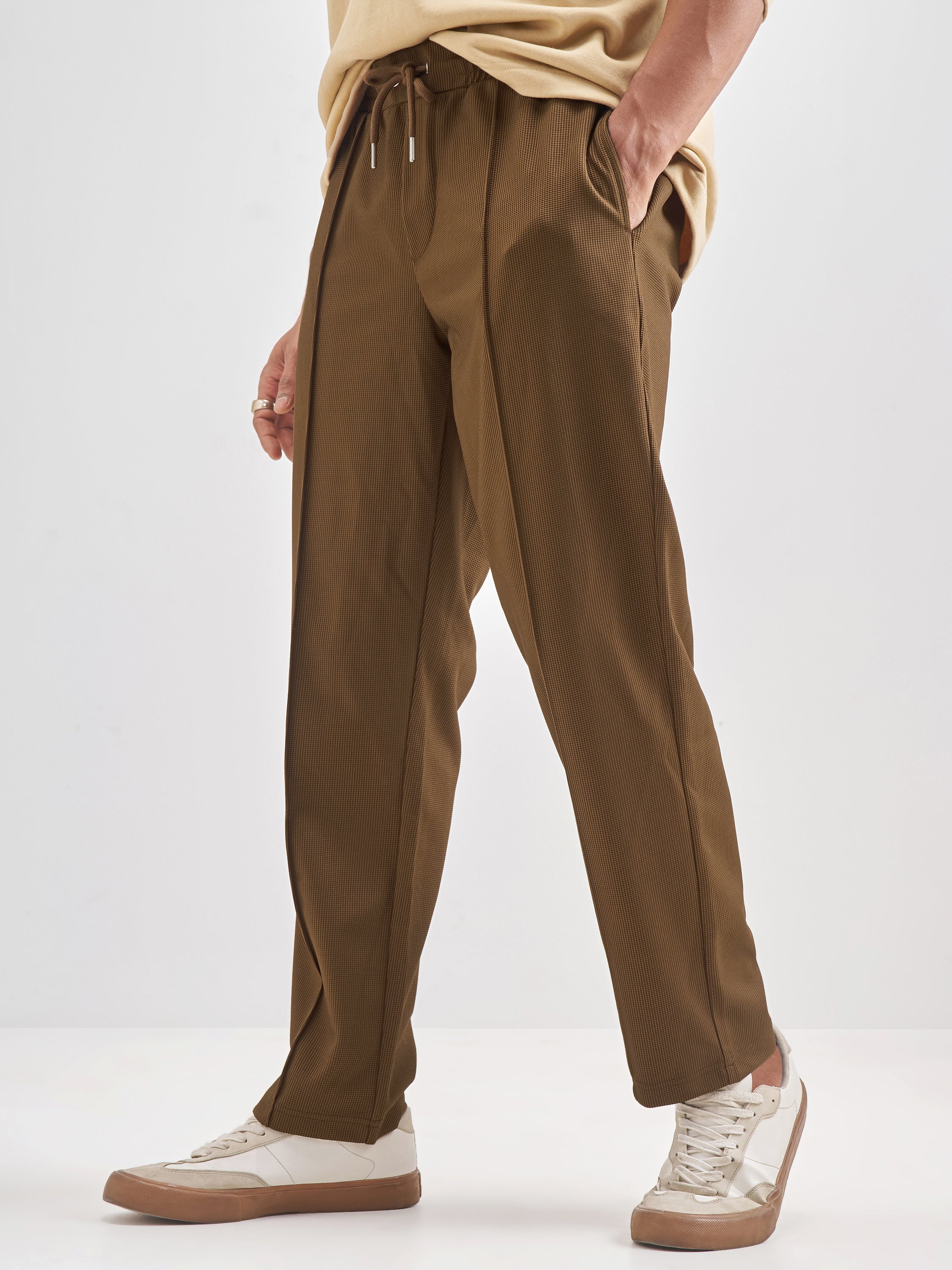 Highlander Men Brown Relaxed Fit Solid Regular Trouser - Brown - Image 4