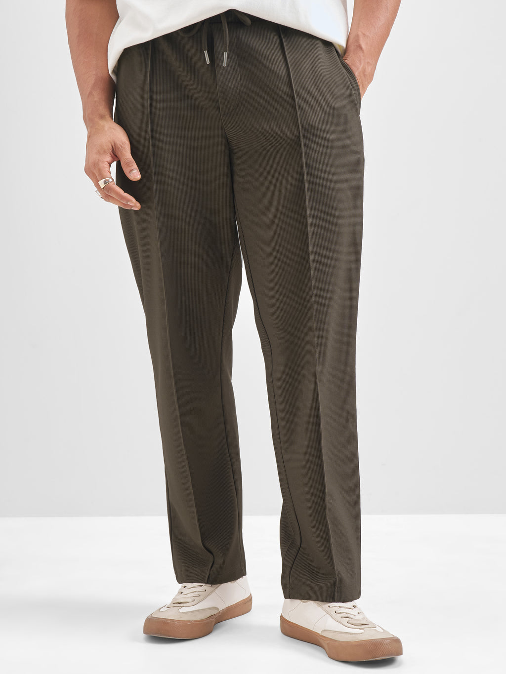 Highlander Men Olive Solid Regular Trouser - Olive - Image 1