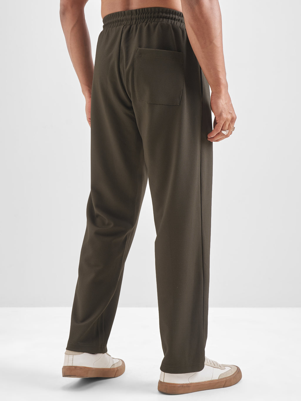 Highlander Men Olive Solid Regular Trouser - Olive - Image 3