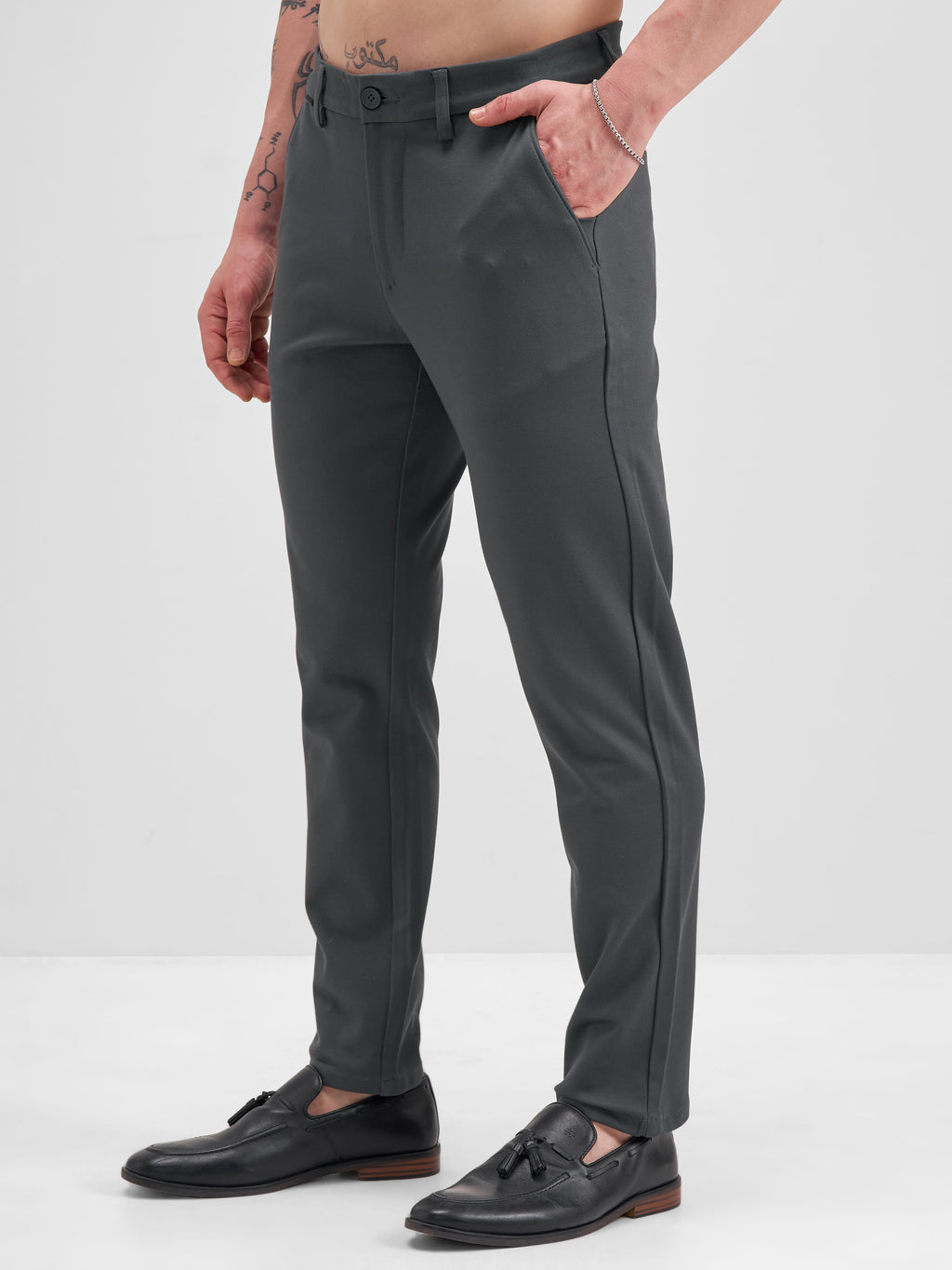 Highlander Men Charcoal Slim Fit Solid Formal Trouser - Charcoal - Image 4