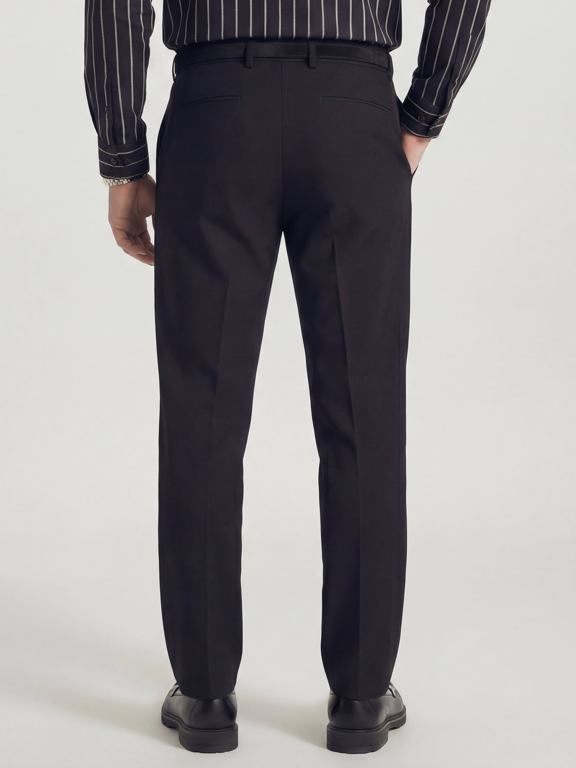 Highlander Men Black Slim Fit Solid Formal Trouser - Black - Image 3
