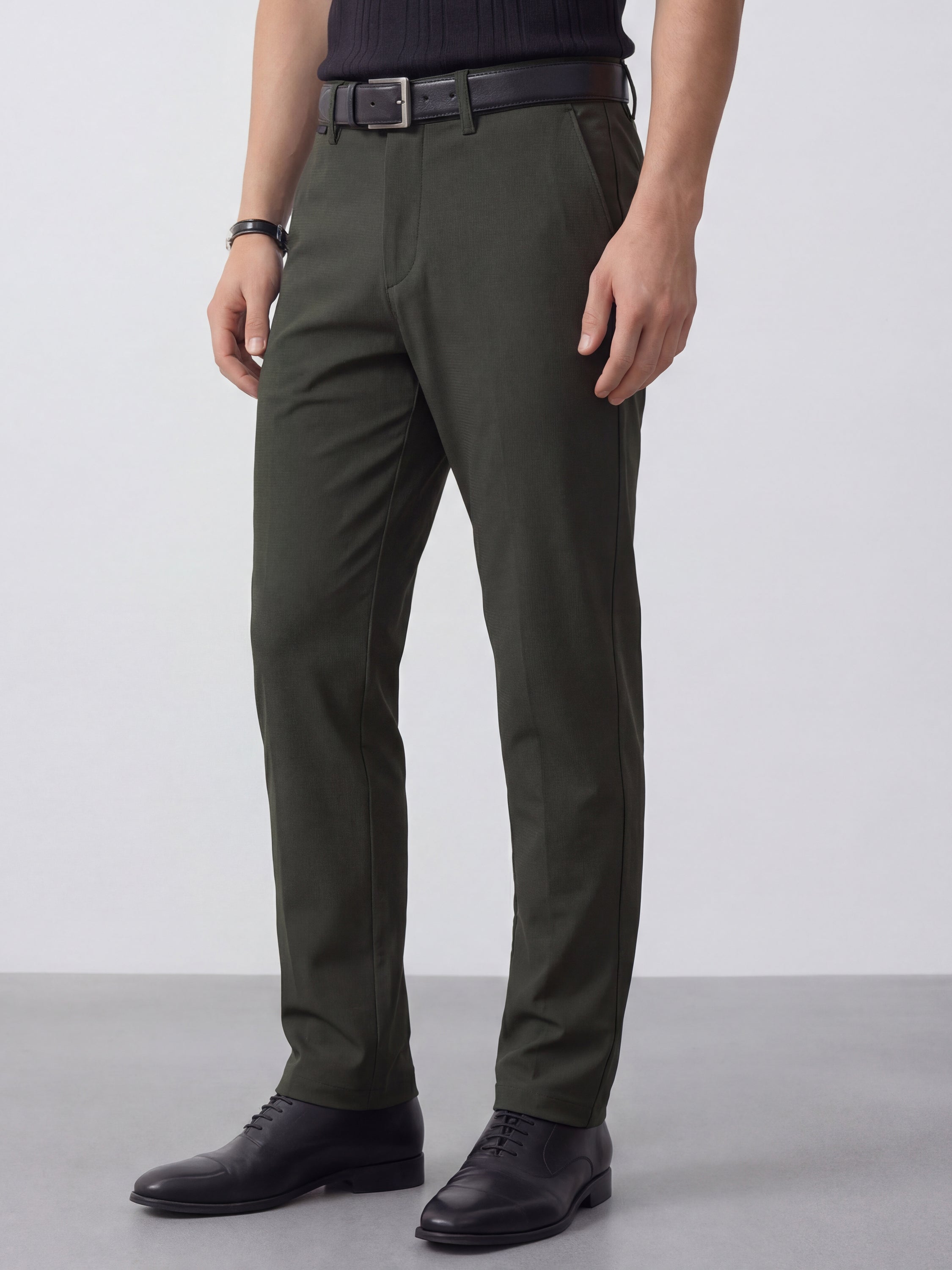 Highlander Men Olive Slim Fit Solid Formal Trouser - Olive - Image 4