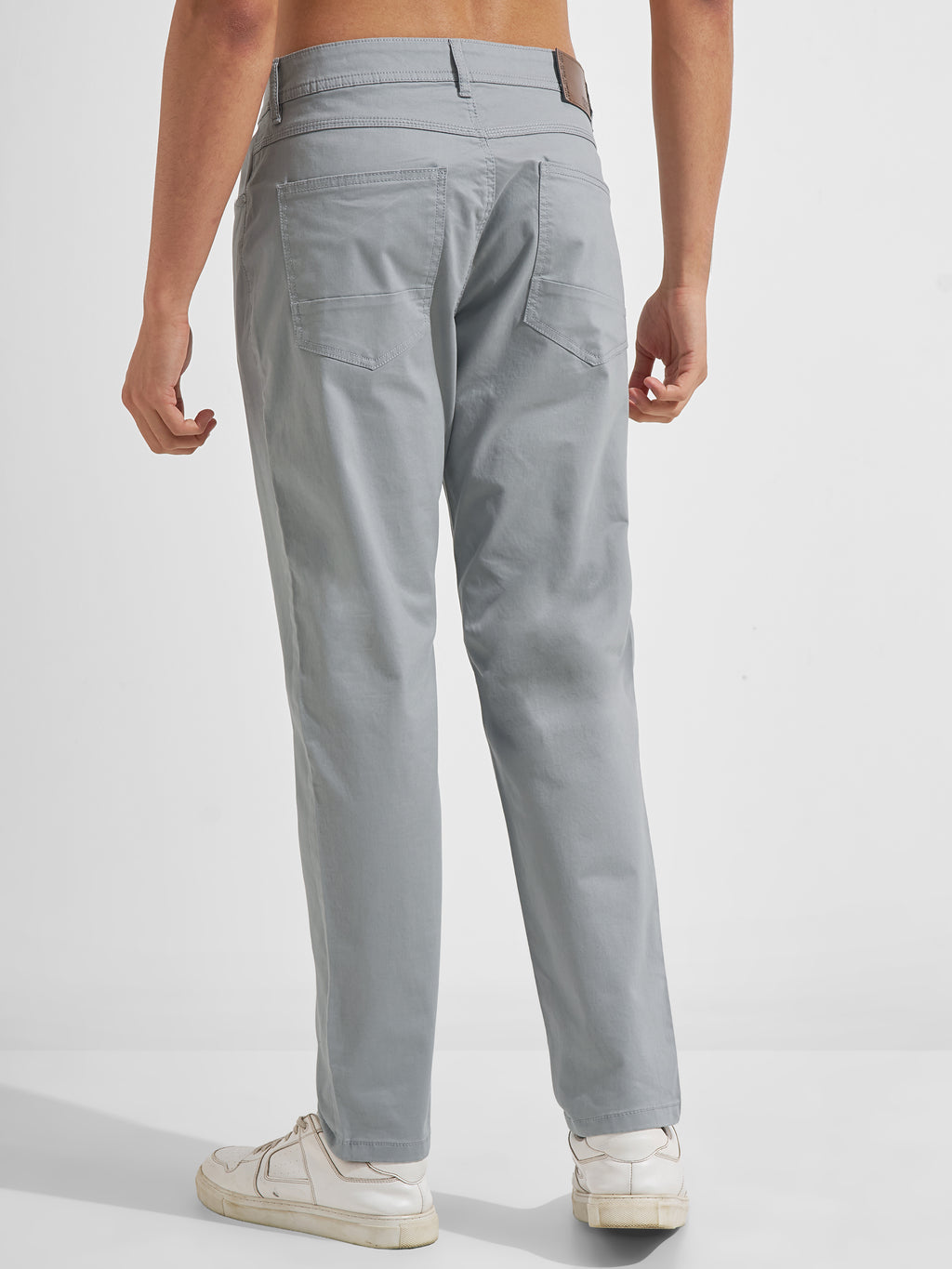 Highlander Men Grey Slim Fit Solid Chinos