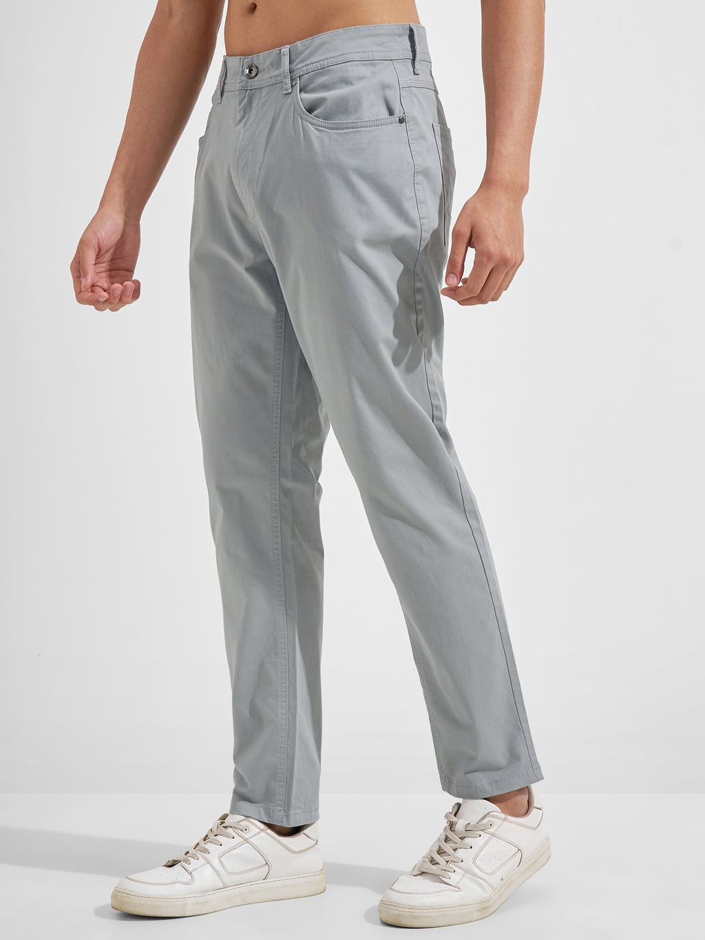 Highlander Men Grey Slim Fit Solid Chinos