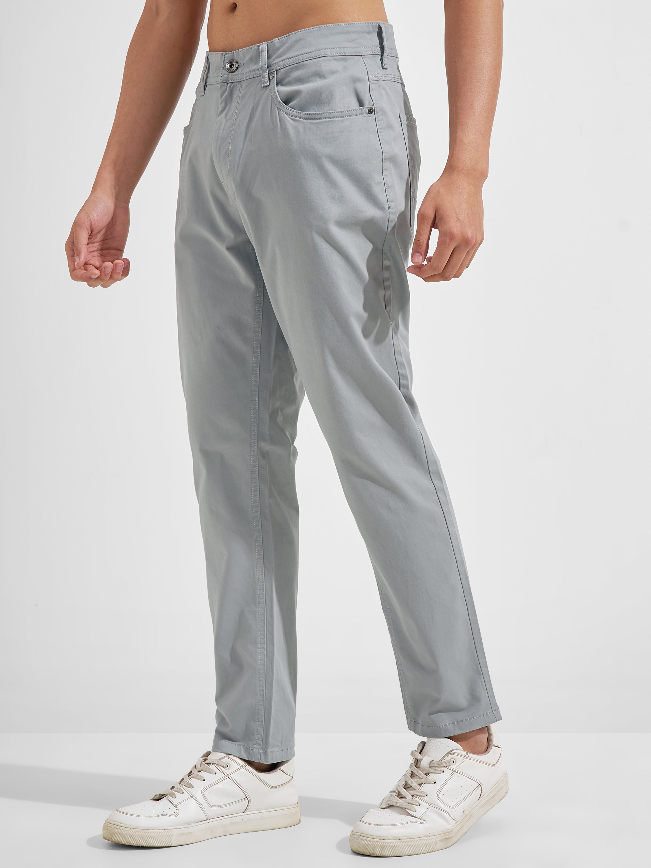 Highlander Men Grey Slim Fit Solid Chinos