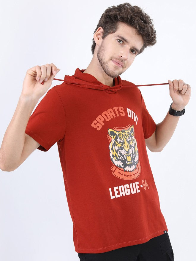 Highlander Men Red Solid Hood Slim Fit T-Shirt - Red - Image 5
