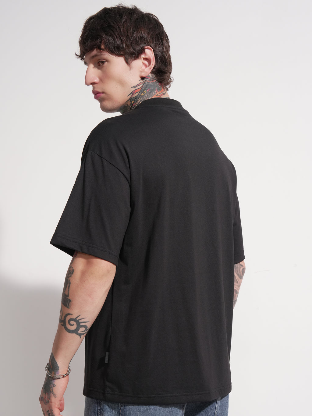 Highlander Men Black Printed Round Neck Oversized Fit T-Shirt - Black - Image 3