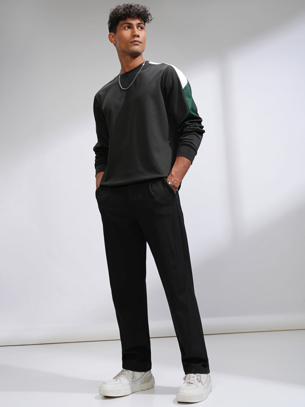 Highlander Men Black Solid Round Neck T-Shirt - Black - Image 2