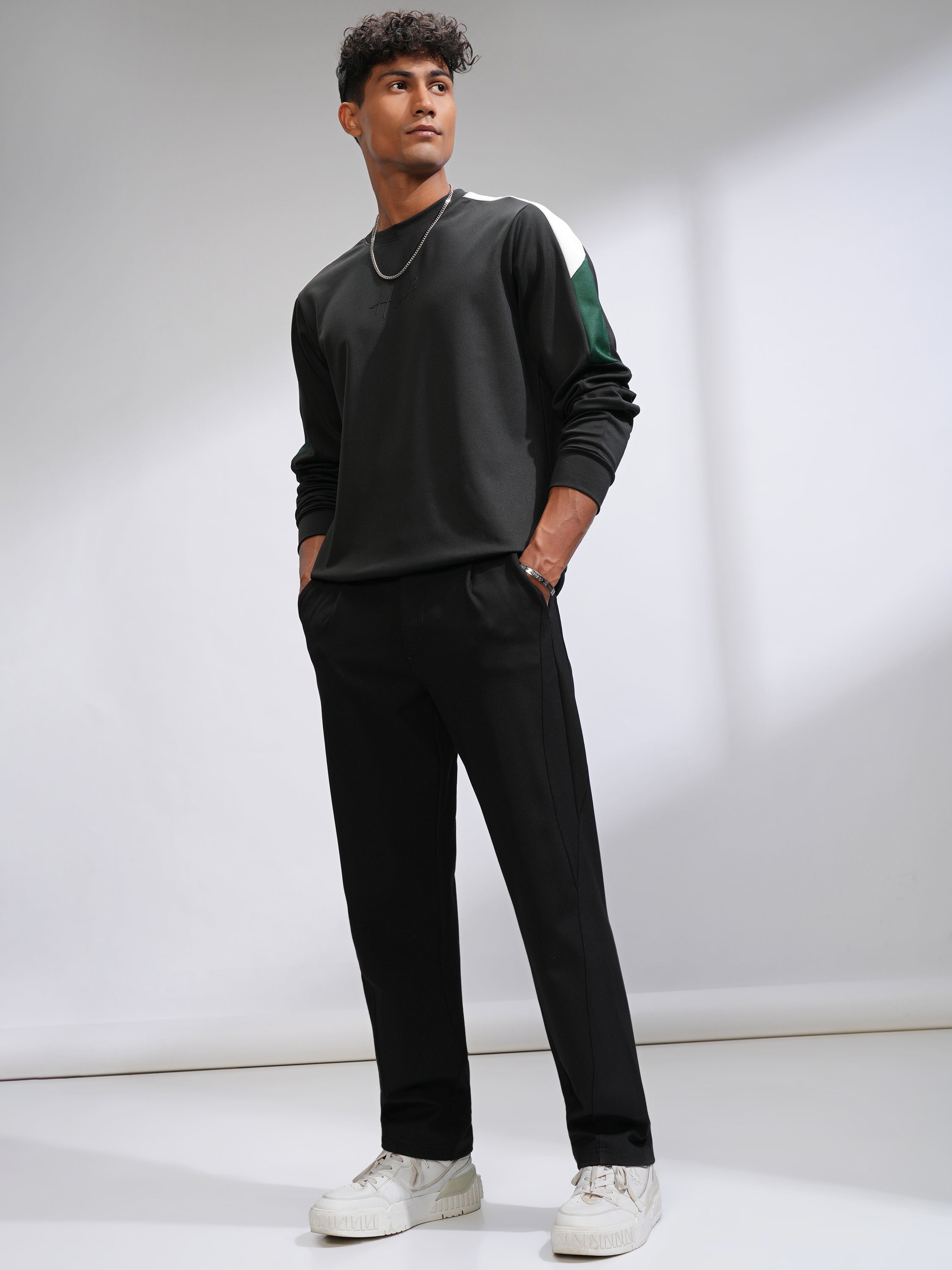 Highlander Men Black Solid Round Neck T-Shirt - Black - Image 2