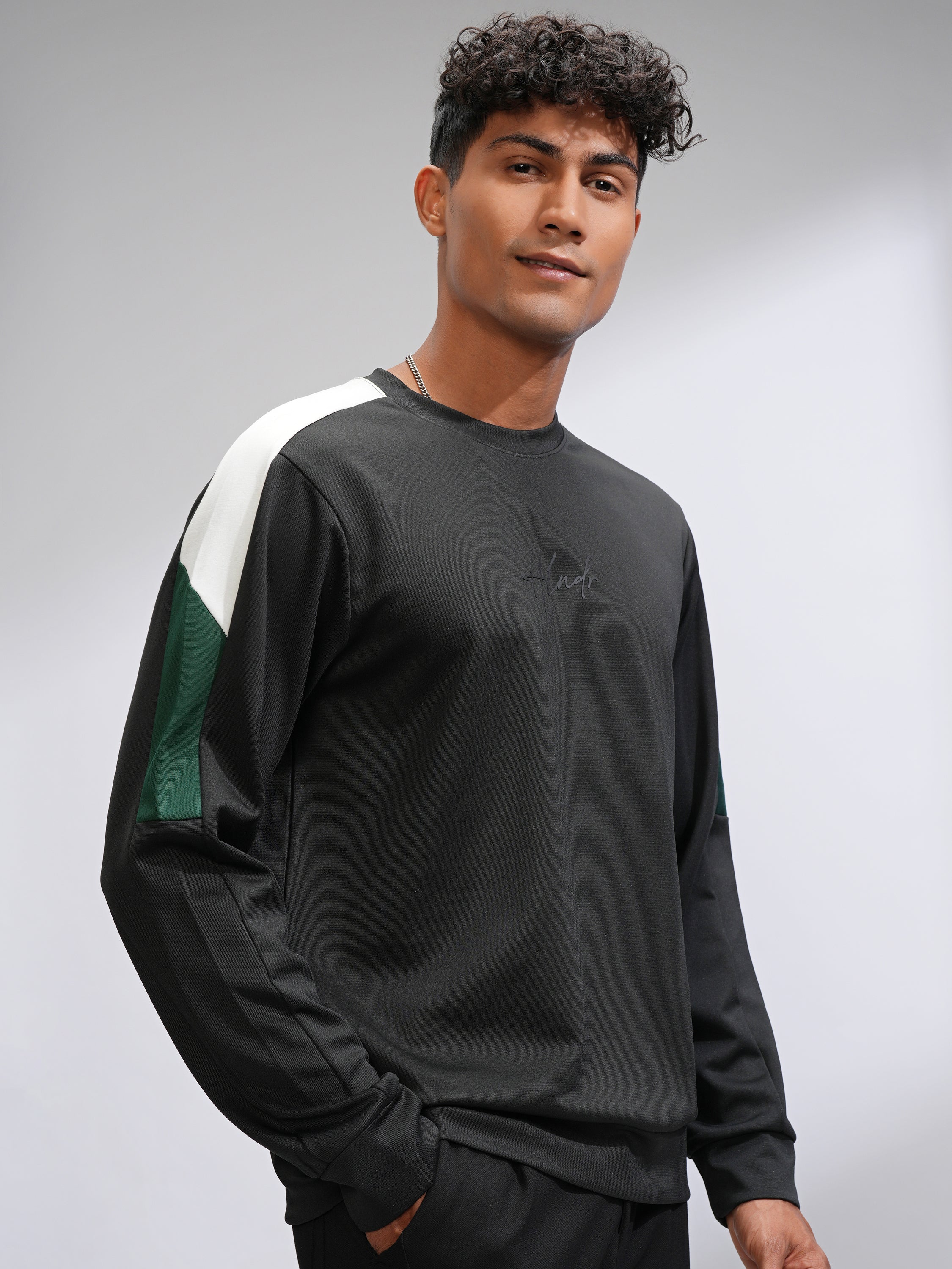 Highlander Men Black Solid Round Neck T-Shirt - Black - Image 6