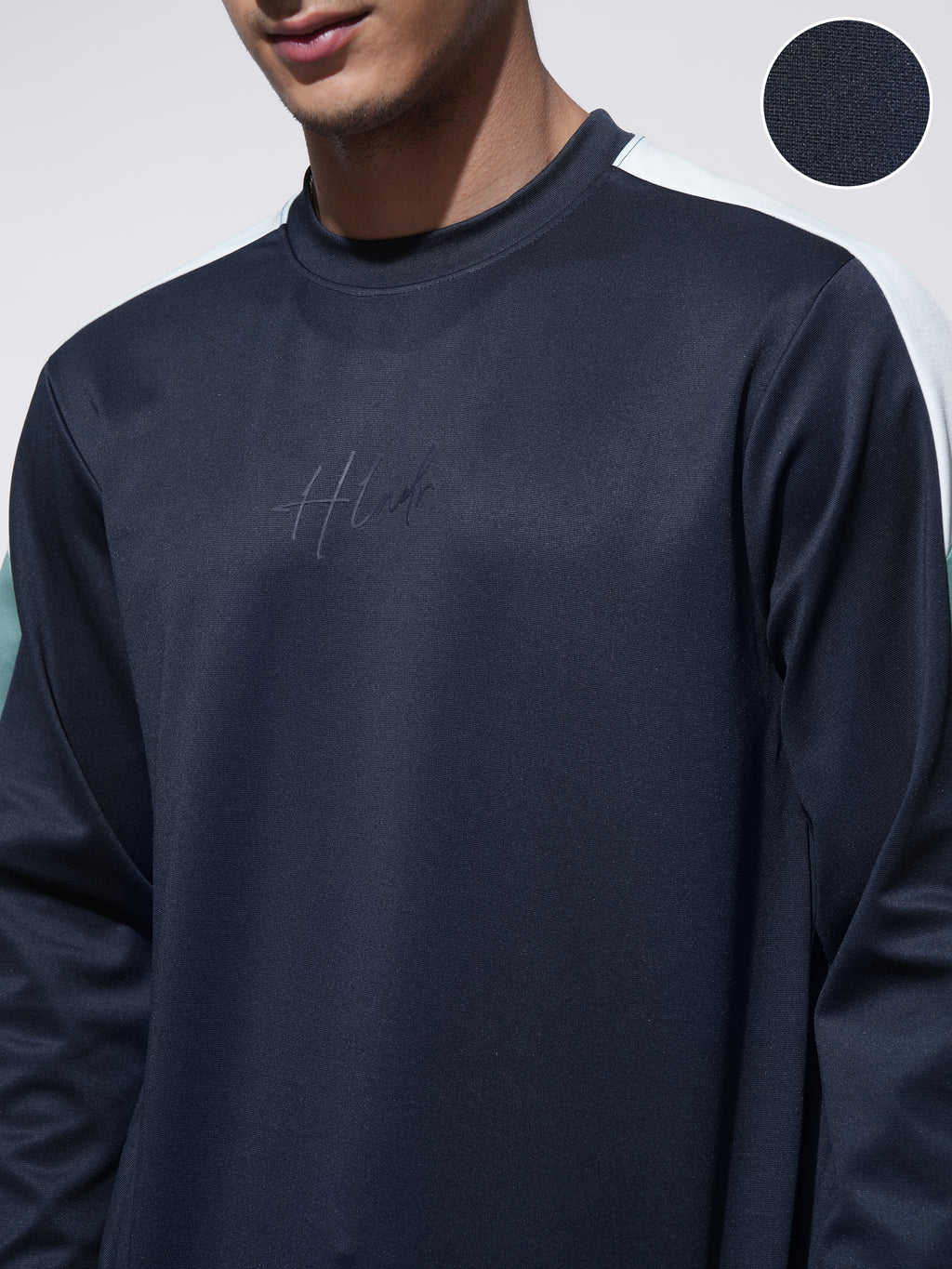Highlander Men Navy Blue Solid Round Neck Relaxed Fit T-Shirt - Navy Blue - Image 5