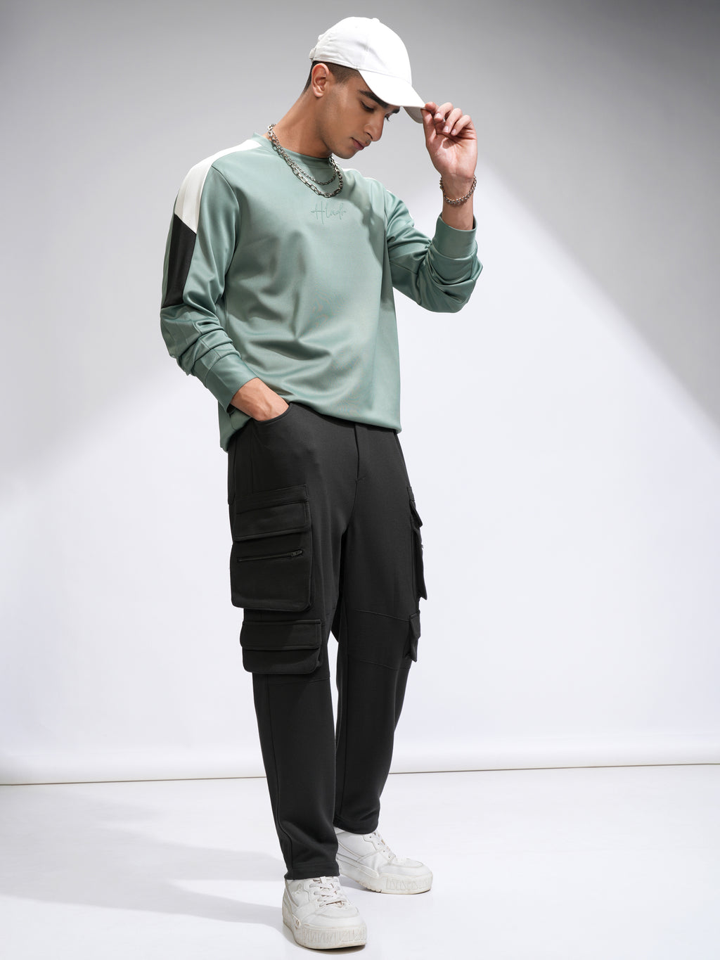 Highlander Men Green Solid Round Neck Relaxed Fit T-Shirt - Green - Image 2