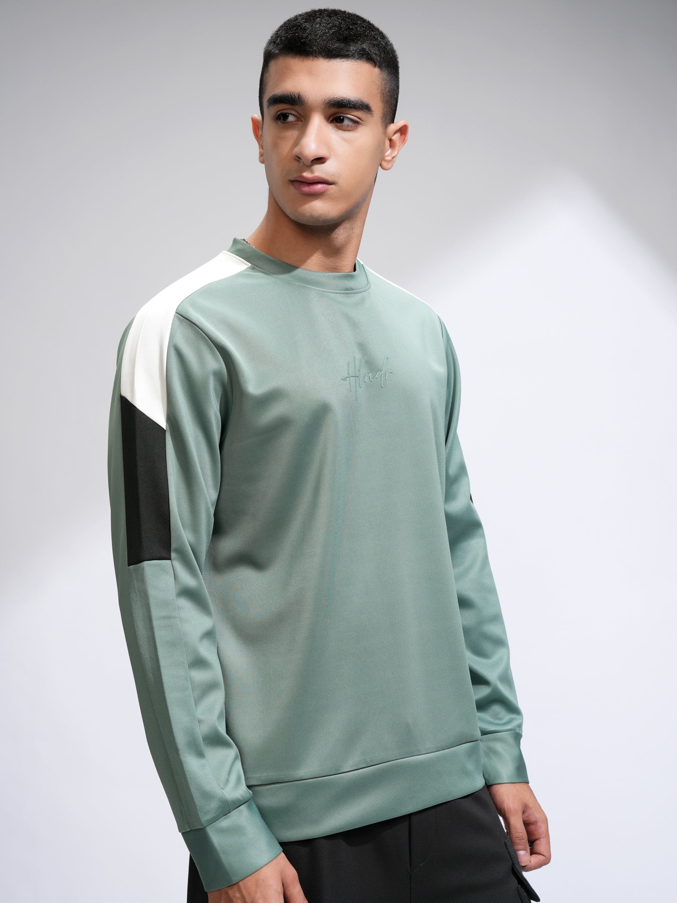 Highlander Men Green Solid Round Neck Relaxed Fit T-Shirt - Green - Image 6