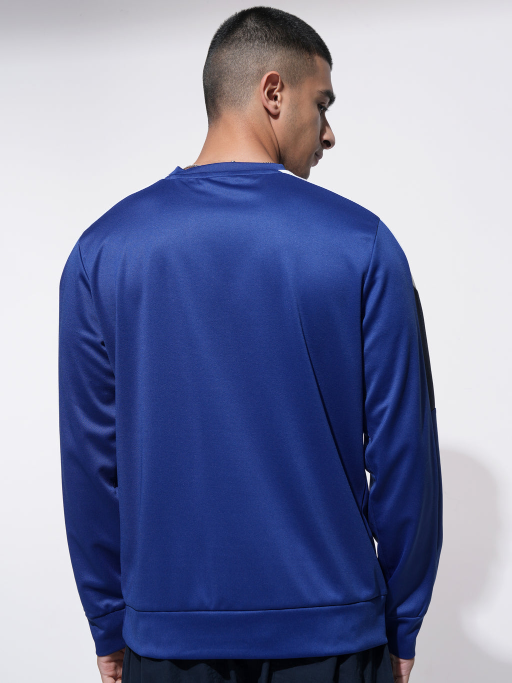 Highlander Men Blue Solid Round Neck Relaxed Fit T-Shirt - Blue - Image 3
