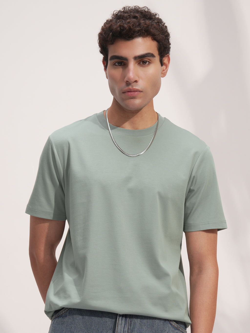 Highlander Men Green Solid Round Neck T-Shirt - Green - Image 1