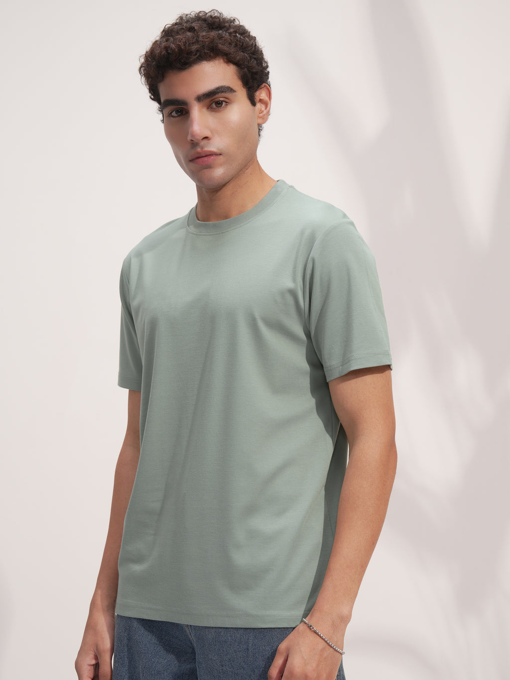 Highlander Men Green Solid Round Neck T-Shirt - Green - Image 4
