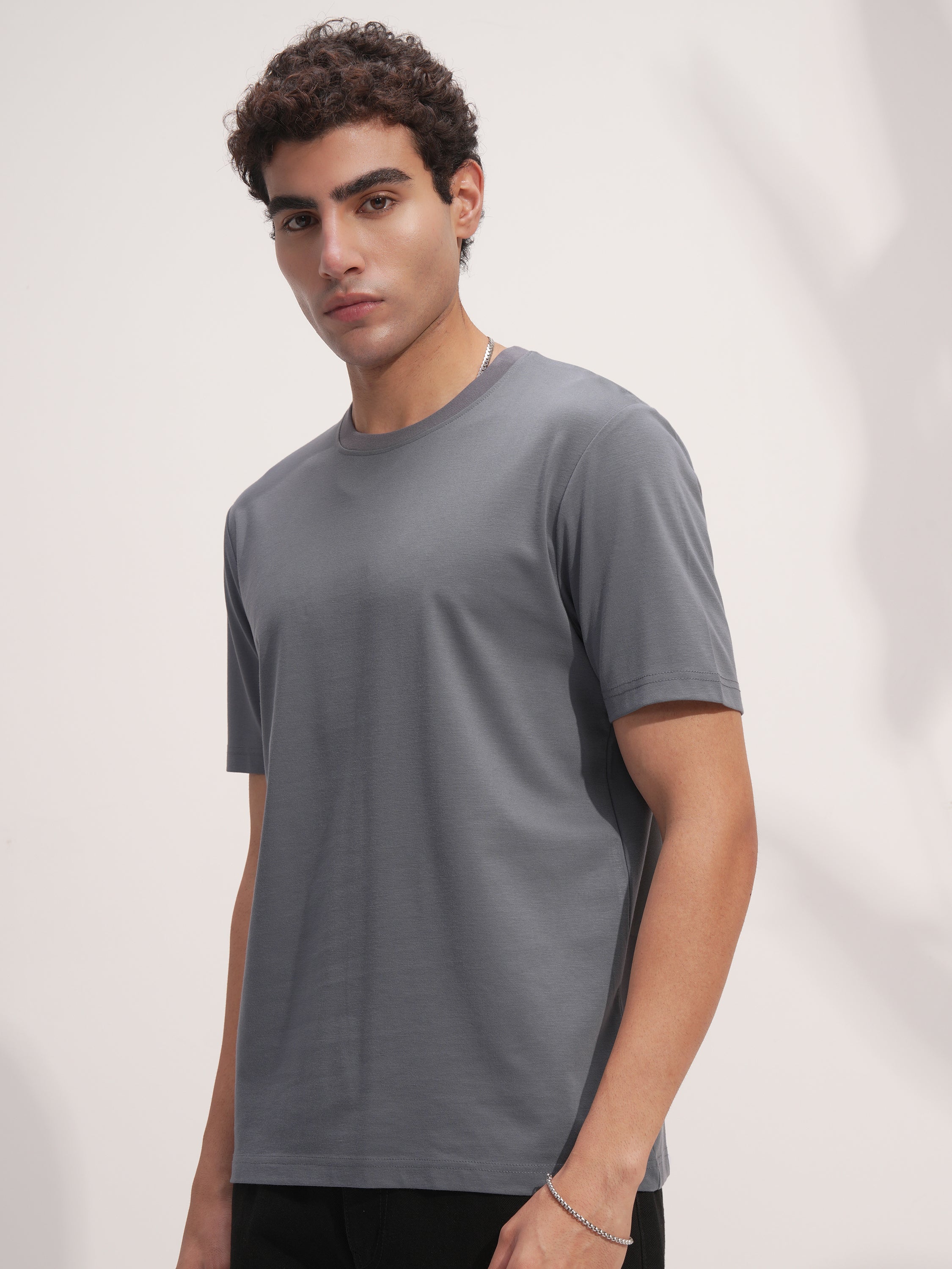 Highlander Men Grey Solid Round Neck T-Shirt - Grey - Image 4