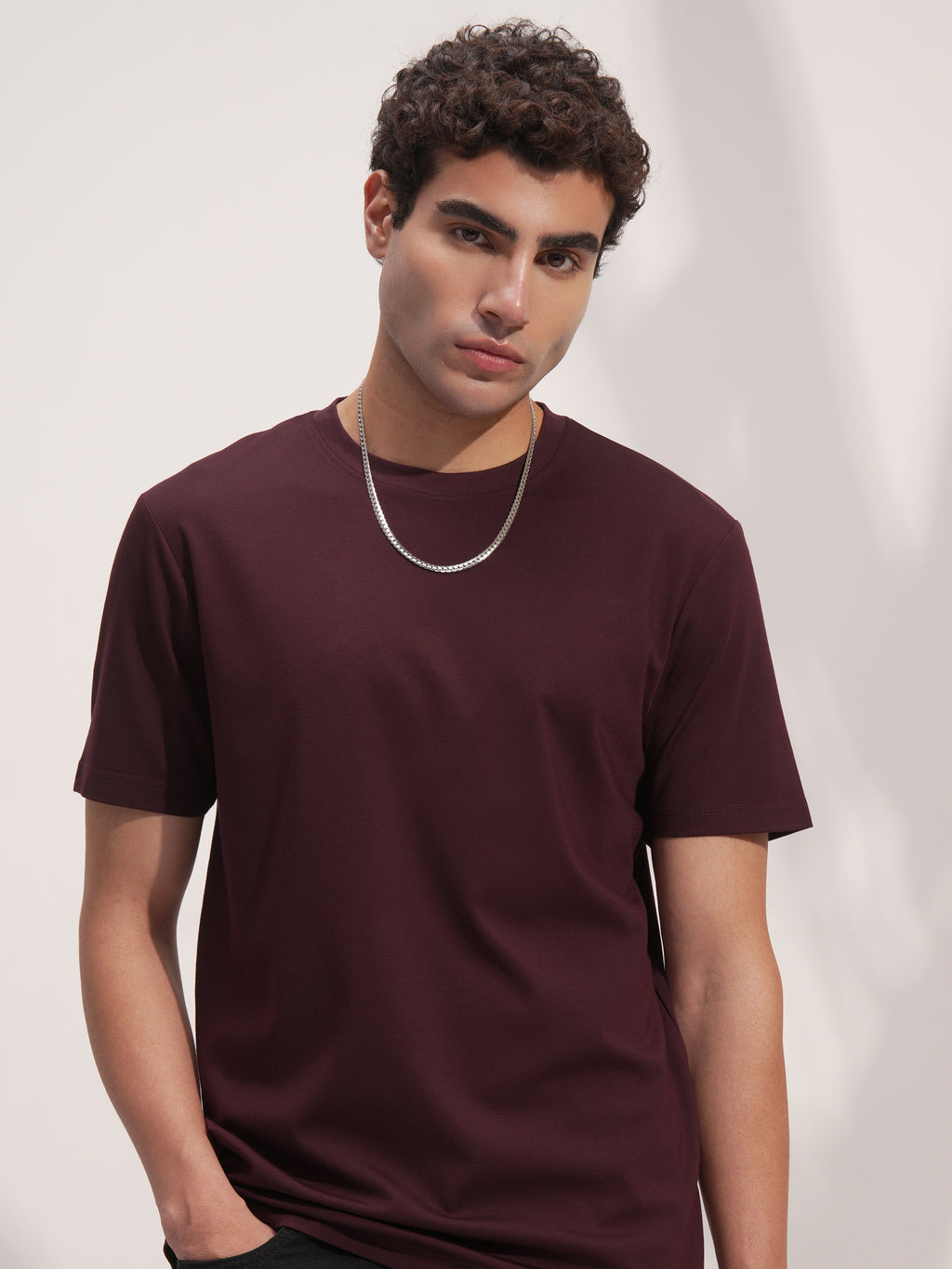 Highlander Men Maroon Solid Round Neck T-Shirt - Maroon - Image 1