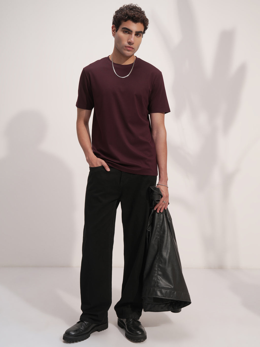 Highlander Men Maroon Solid Round Neck T-Shirt - Maroon - Image 2