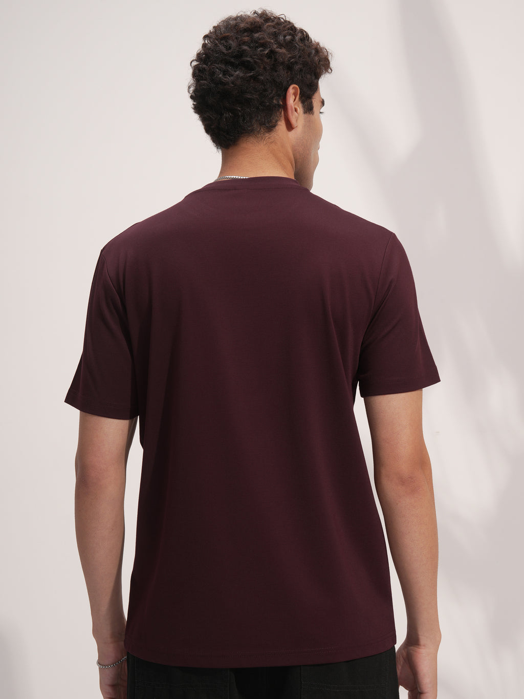 Highlander Men Maroon Solid Round Neck T-Shirt - Maroon - Image 3