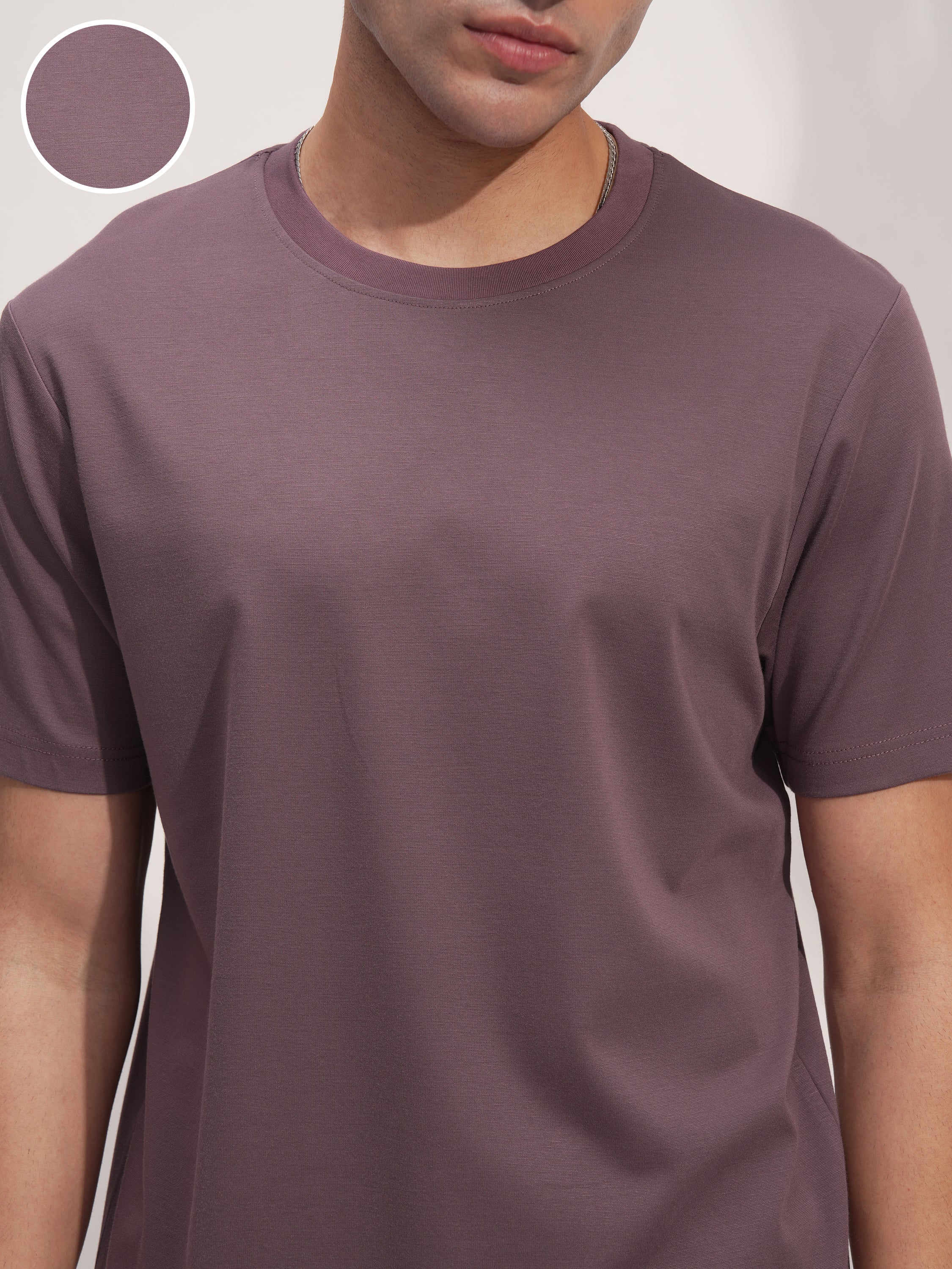 Highlander Men Purple Solid Round Neck T-Shirt - Purple - Image 5