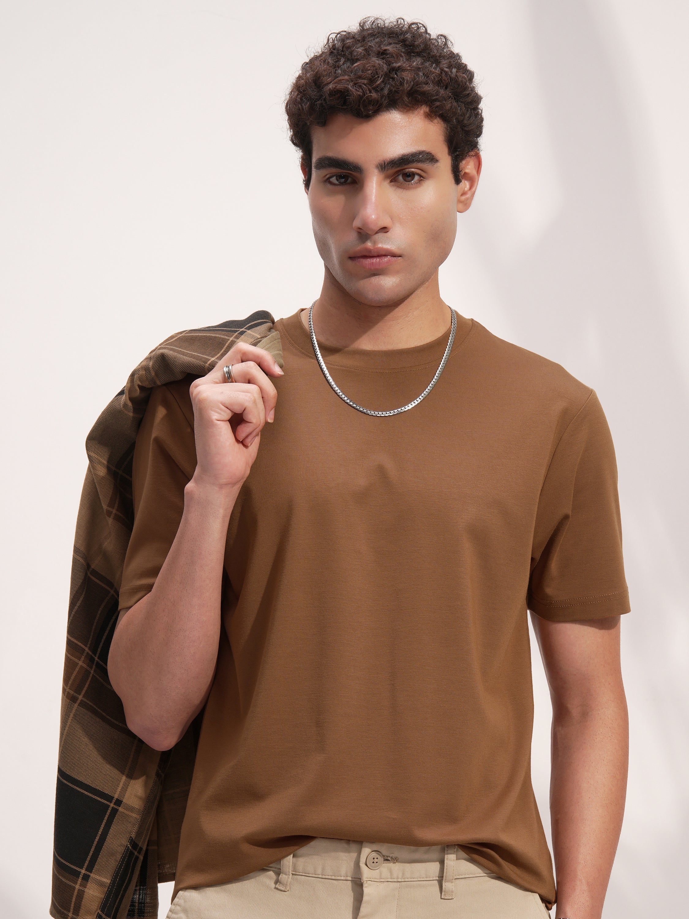 Highlander Men Brown Solid Round Neck T-Shirt - Brown - Image 1