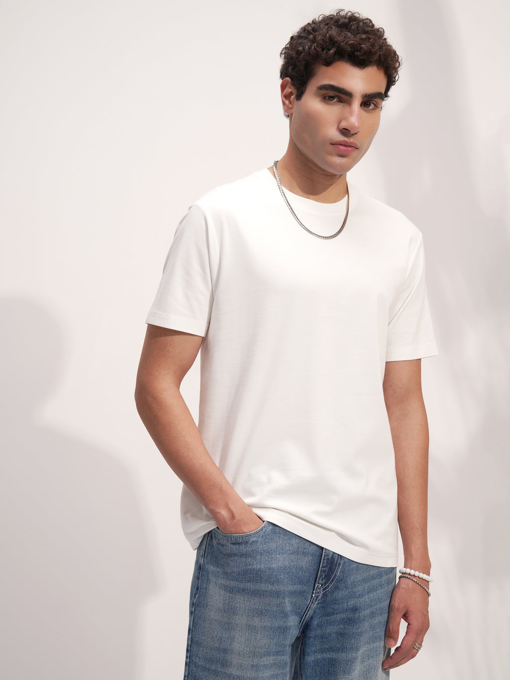 Highlander Men White Solid Round Neck T-Shirt - White - Image 6