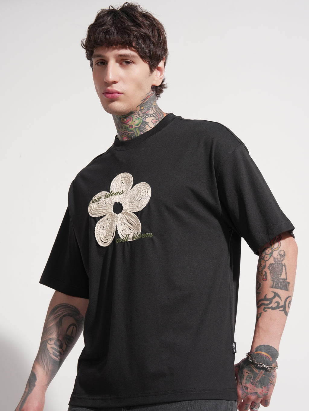 Highlander Men Black Applique Round Neck Oversized Fit T-Shirt - Black - Image 4