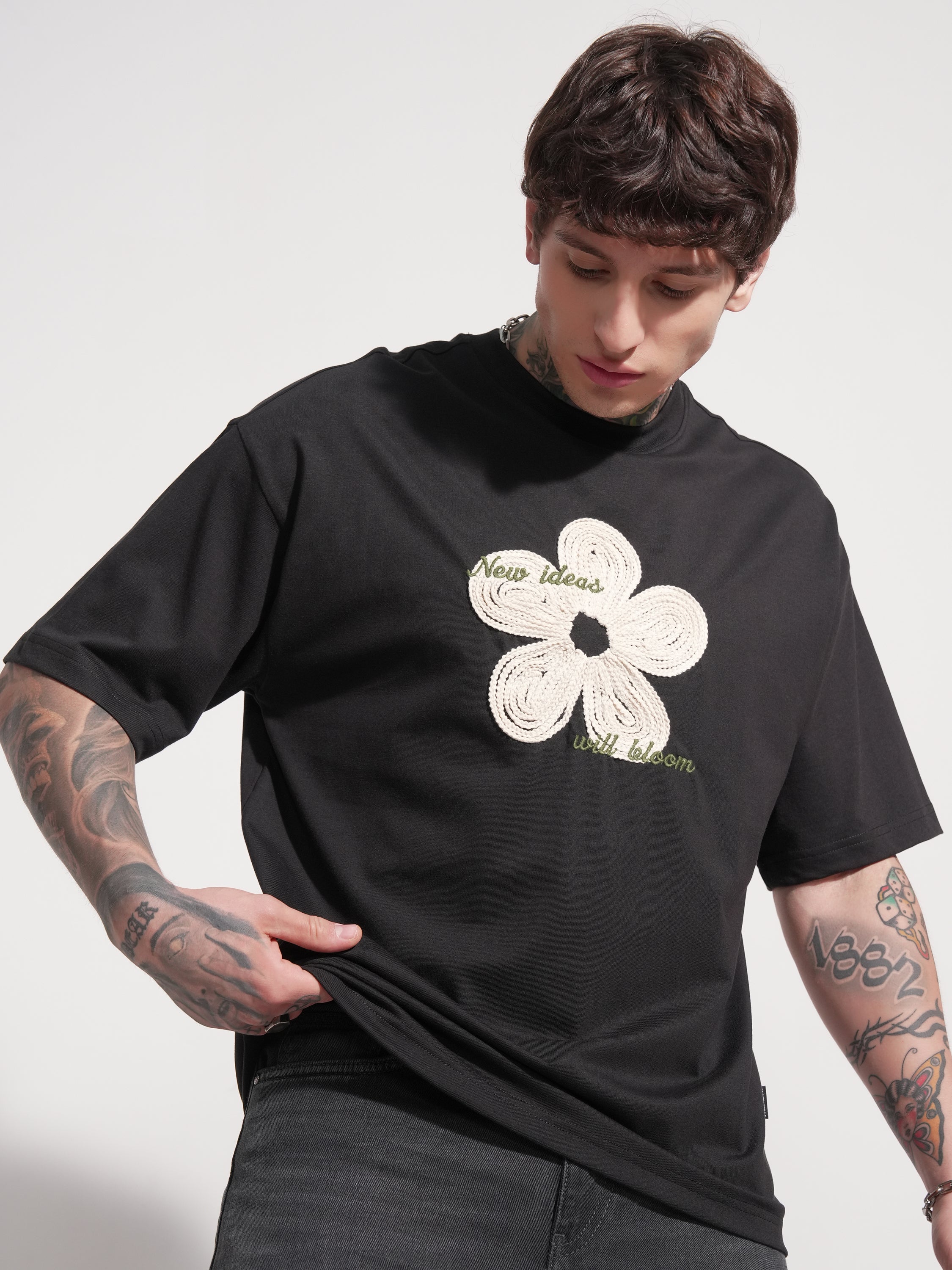 Highlander Men Black Applique Round Neck Oversized Fit T-Shirt - Black - Image 6