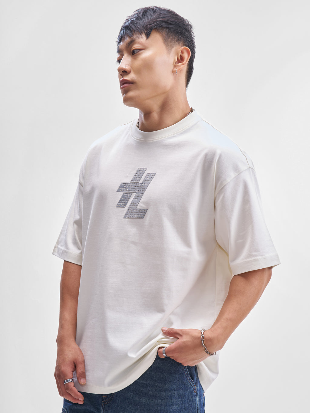 Highlander Men Off White Printed Round Neck Oversized Fit T-Shirt - Off White - Image 4