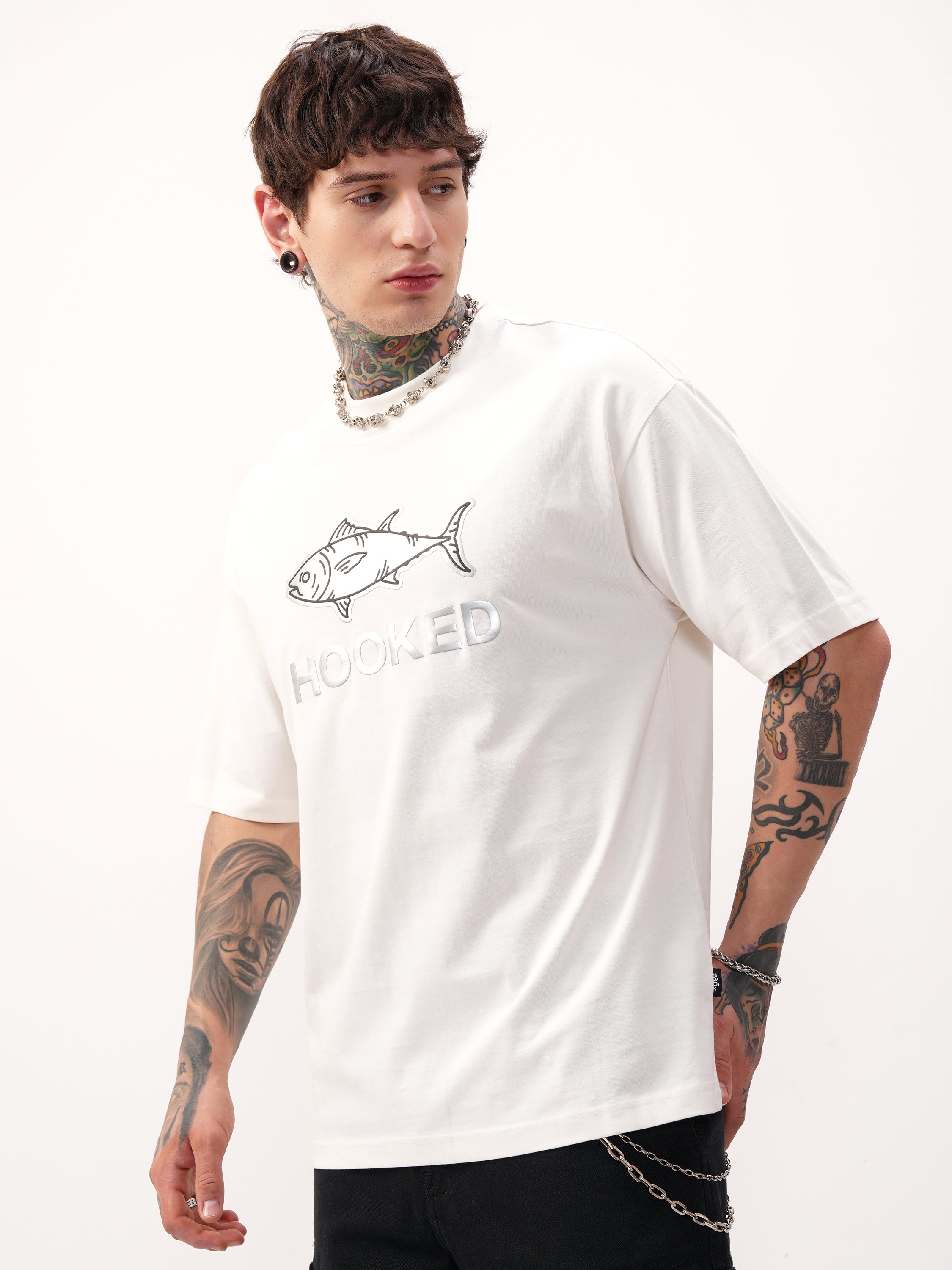 Highlander Men Off White Printed Round Neck Oversized Fit T-Shirt - Off White - Image 4