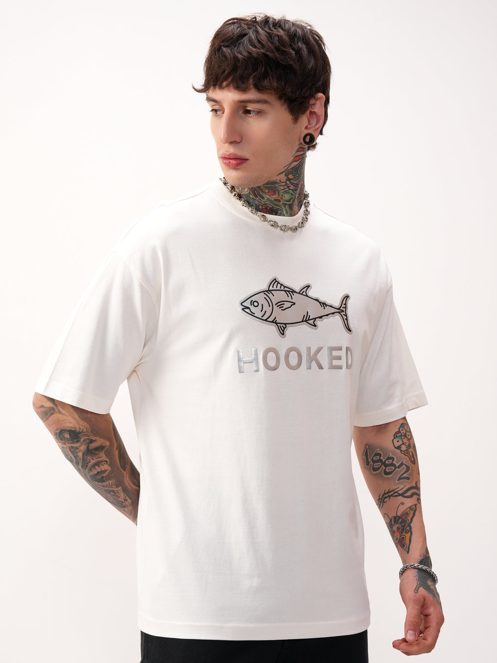 Highlander Men Off White Printed Round Neck Oversized Fit T-Shirt - Off White - Image 6