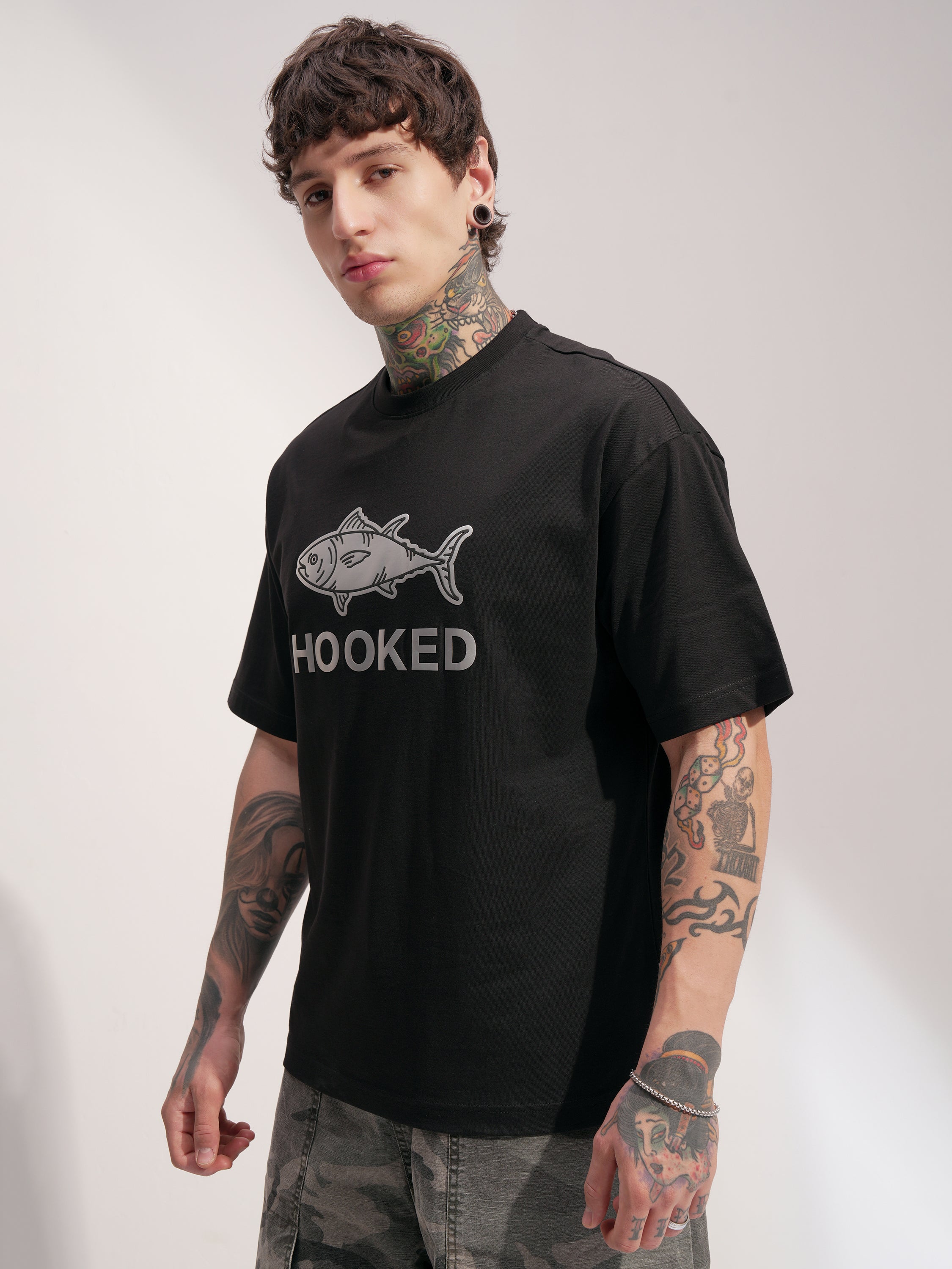 Highlander Men Black Printed Round Neck Oversized Fit T-Shirt - Black - Image 4