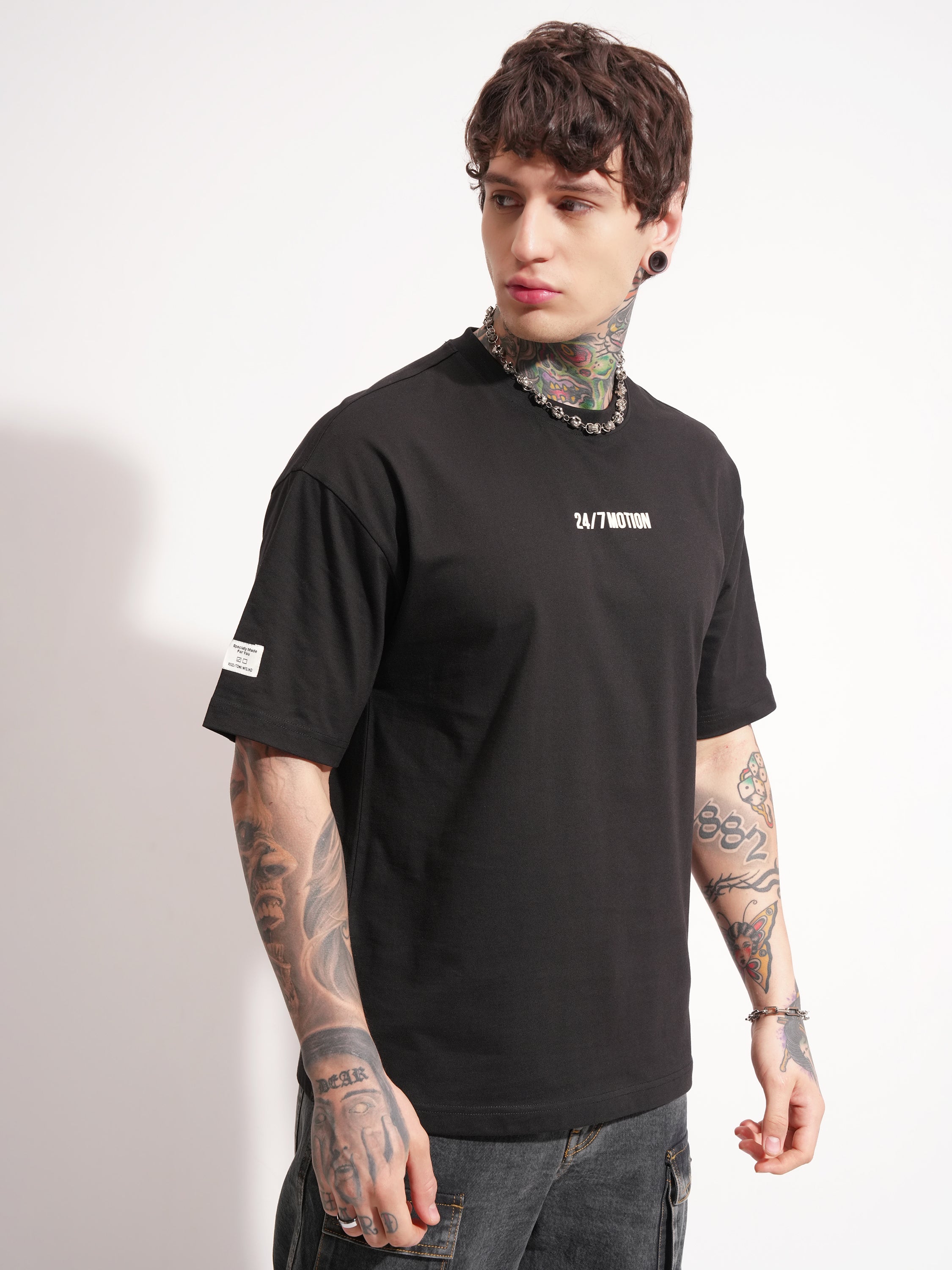 Highlander Men Black Printed Round Neck Oversized Fit T-Shirt - Black - Image 6