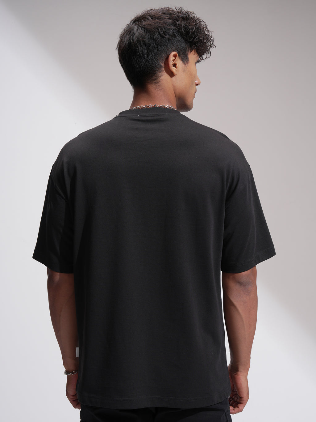 Highlander Men Black Printed Round Neck Oversized Fit T-Shirt - Black - Image 3