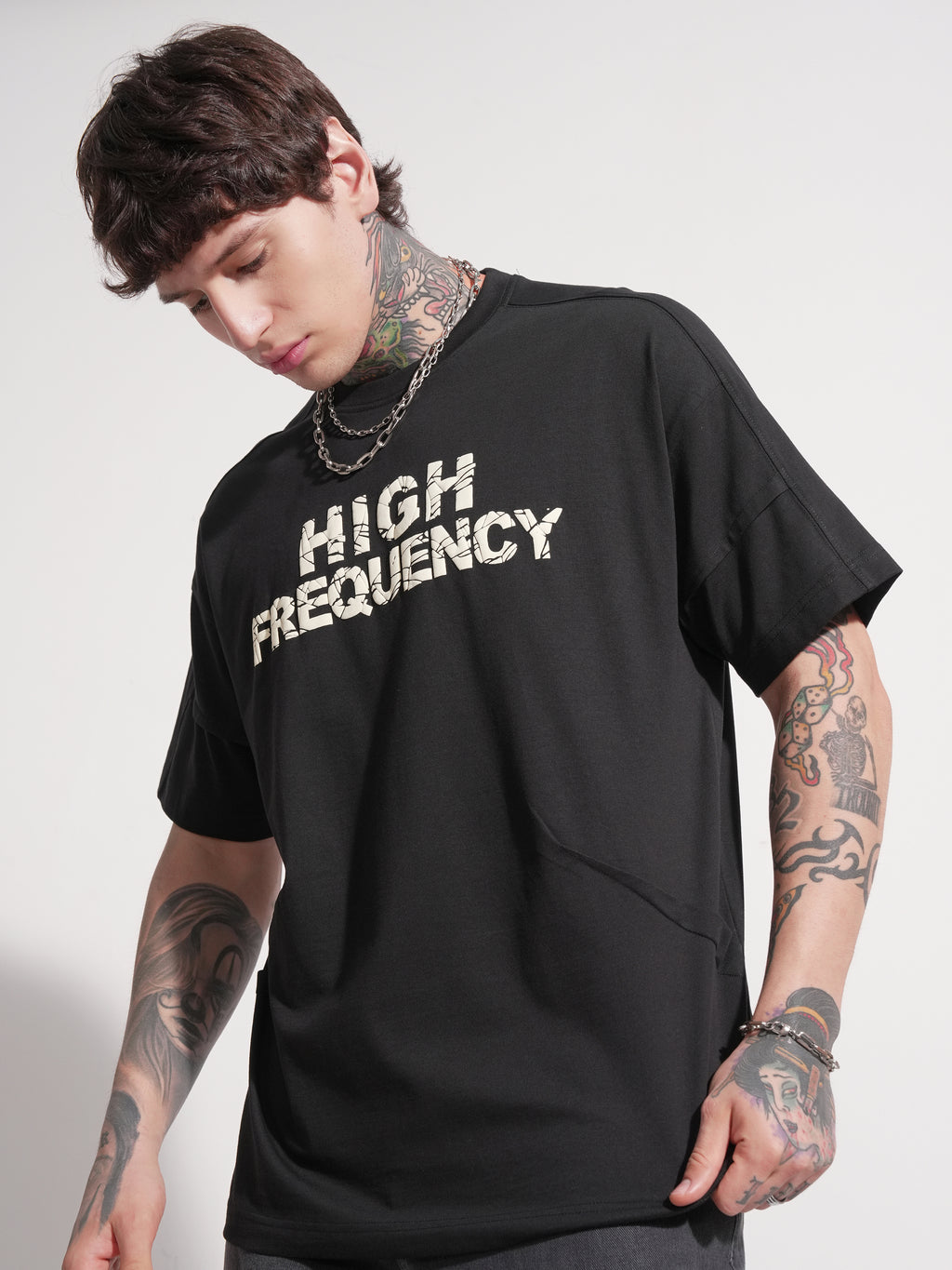 Highlander Men Black Printed Round Neck Oversized Fit T-Shirt - Black - Image 4