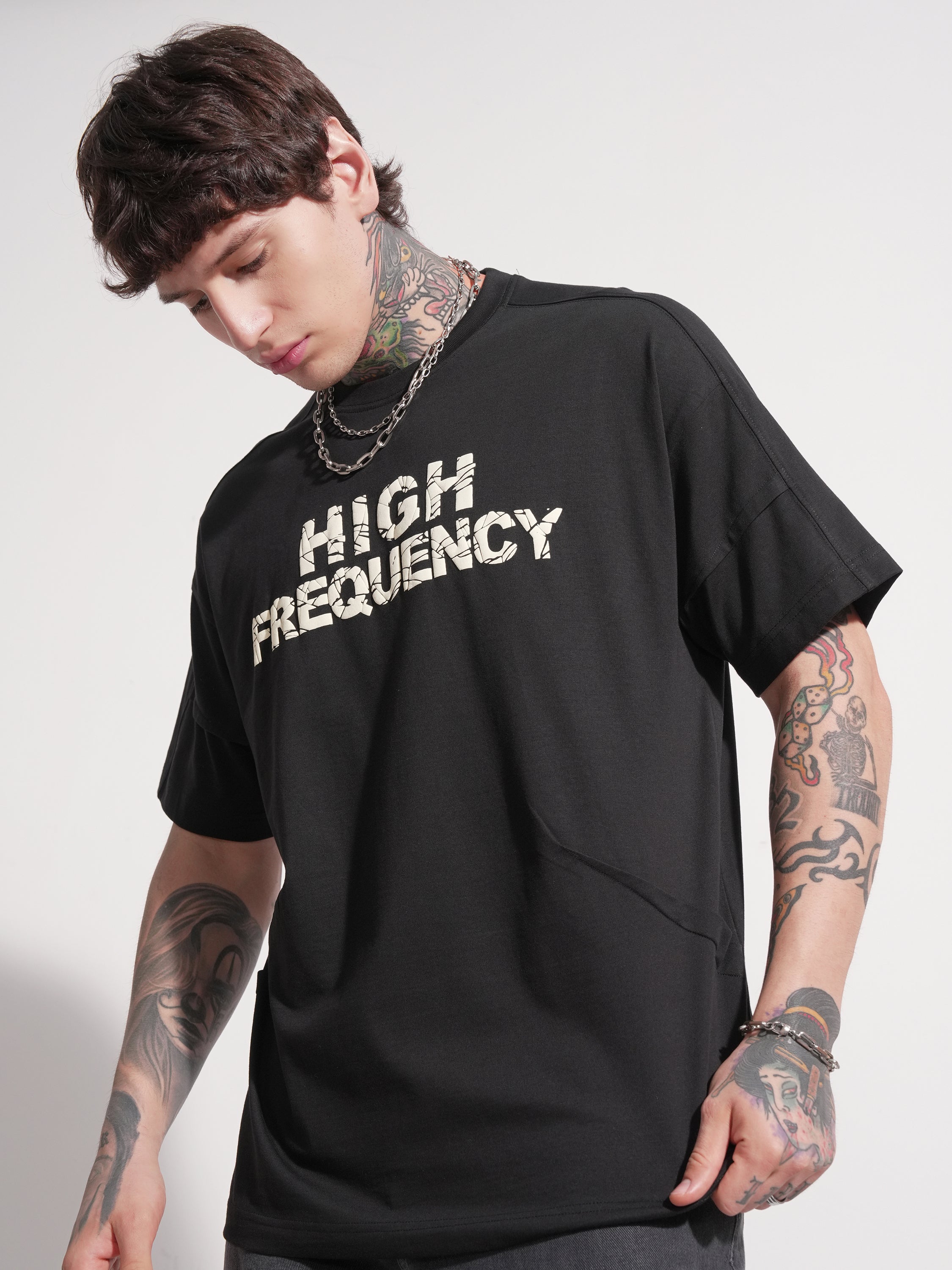 Highlander Men Black Printed Round Neck Oversized Fit T-Shirt - Black - Image 4