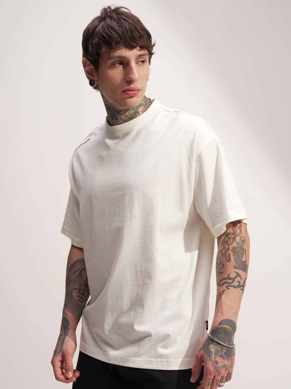 Highlander Men Off White Printed Round Neck Oversized Fit T-Shirt - Off White - Image 4