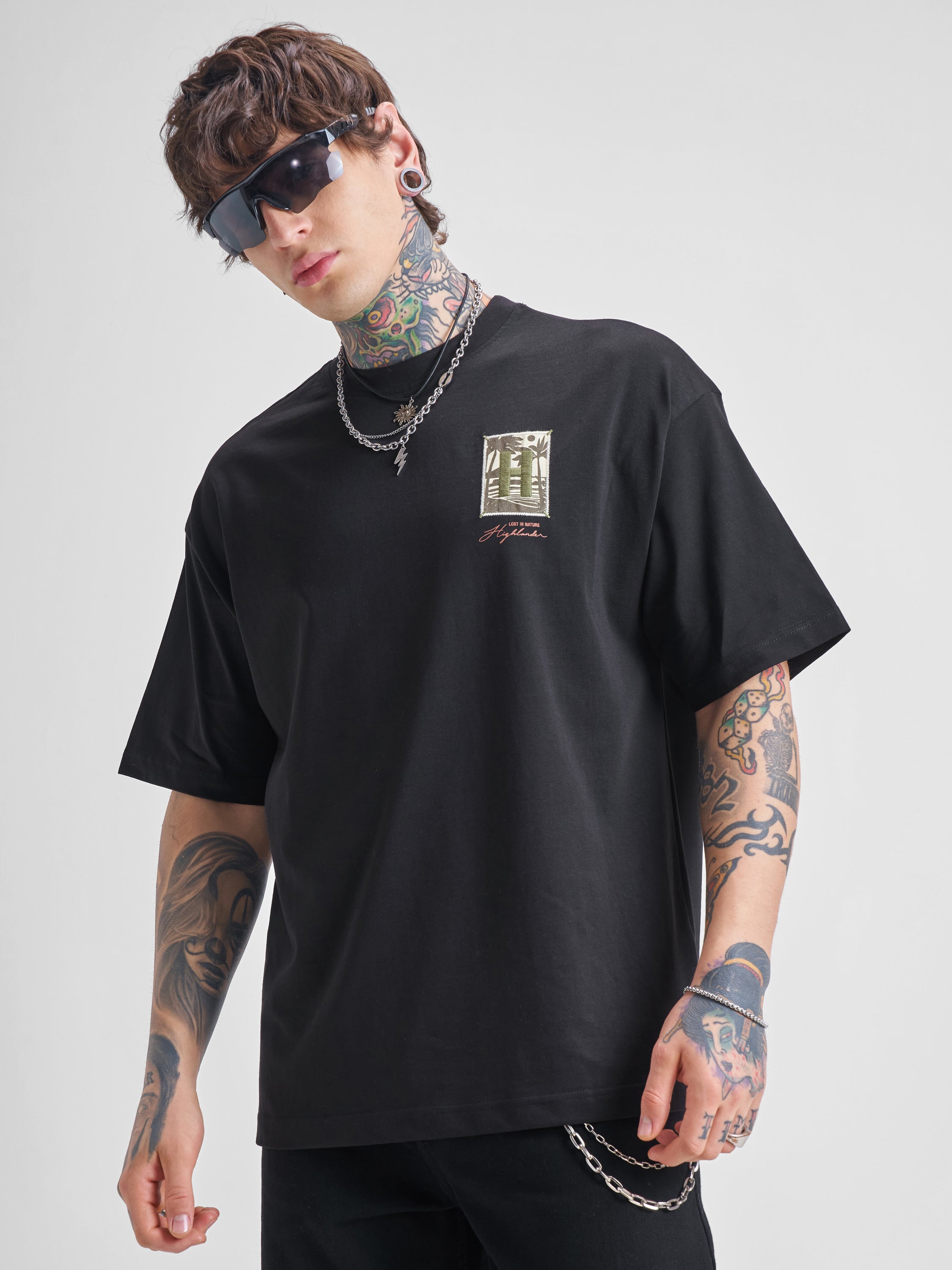 Highlander Men Black Printed Round Neck Oversized Fit T-Shirt - Black - Image 3