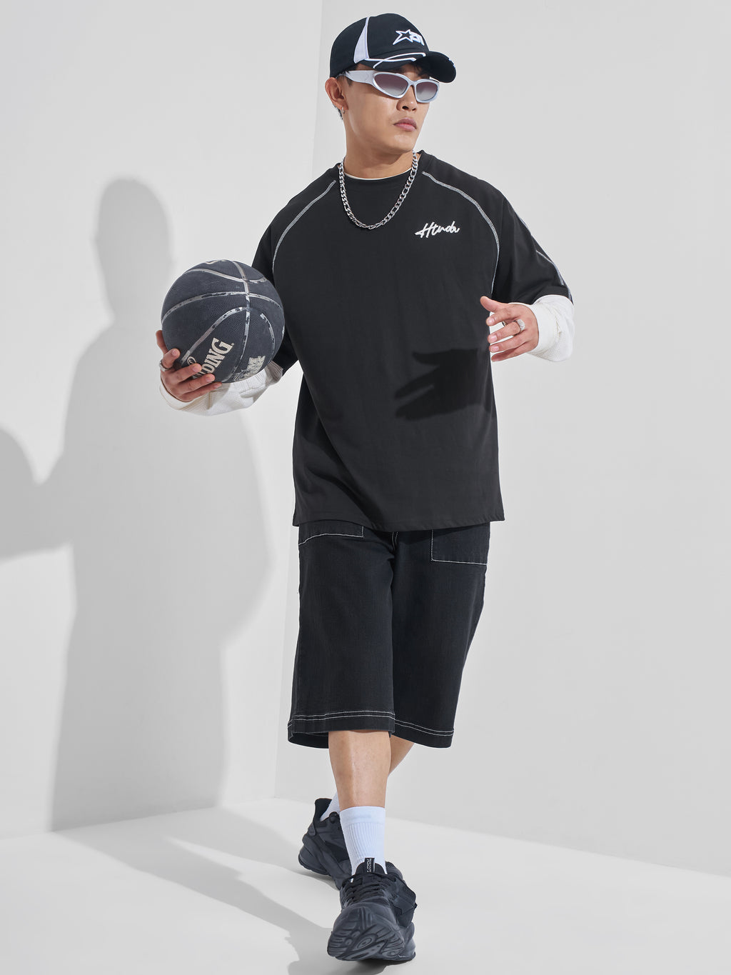 Highlander Men Black Printed Round Neck Oversized Fit T-Shirt - Black - Image 2