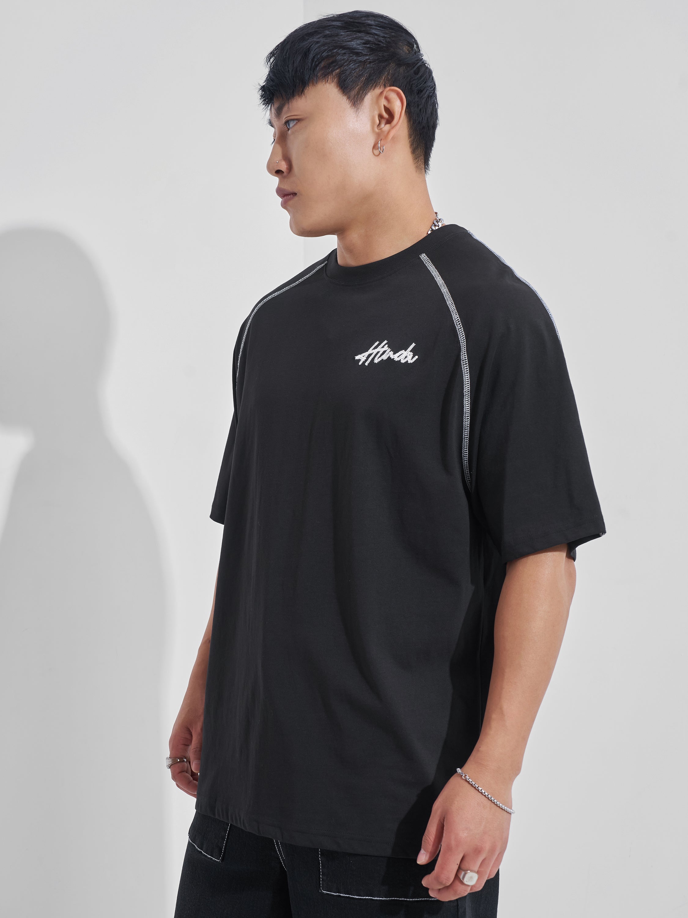 Highlander Men Black Printed Round Neck Oversized Fit T-Shirt - Black - Image 4