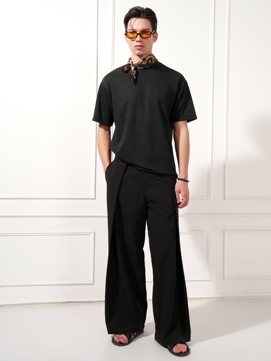 Highlander Men Black Solid Round Neck T-Shirt - Black - Image 2