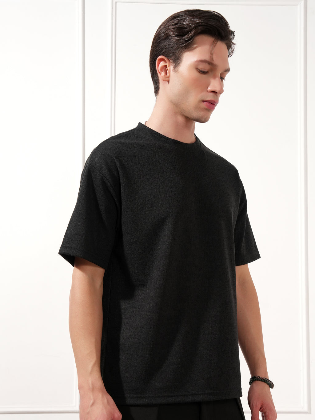 Highlander Men Black Solid Round Neck T-Shirt - Black - Image 6