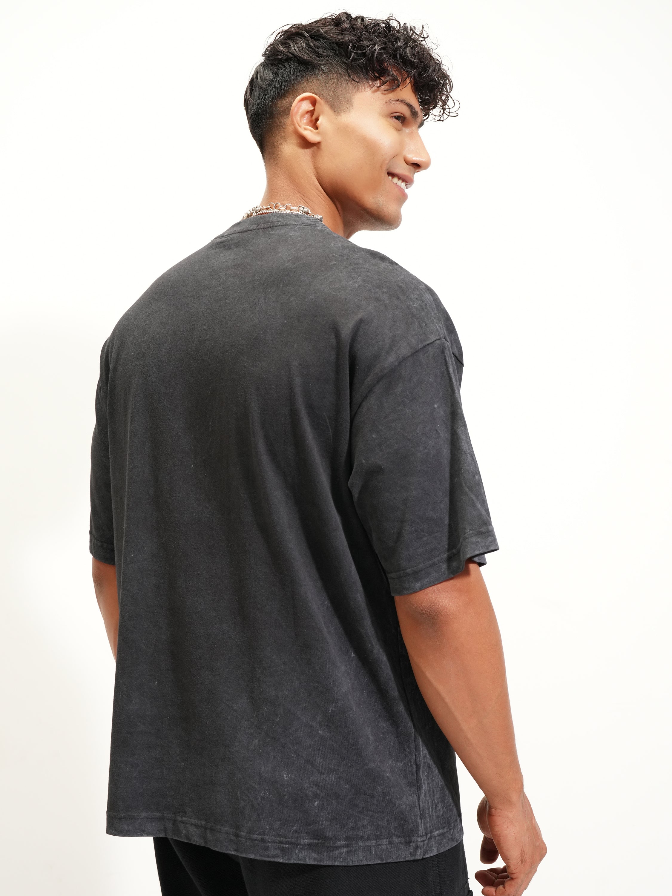 Highlander Men Black Printed Round Neck Oversized Fit T-Shirt - Black - Image 3