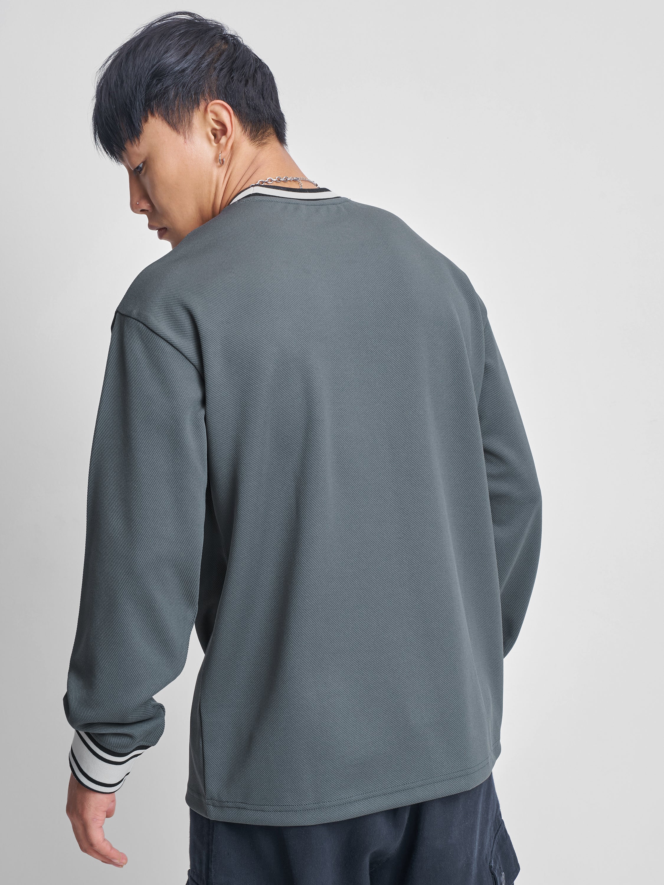 Highlander Men Grey Self Design Round Neck T-Shirt - Grey - Image 3