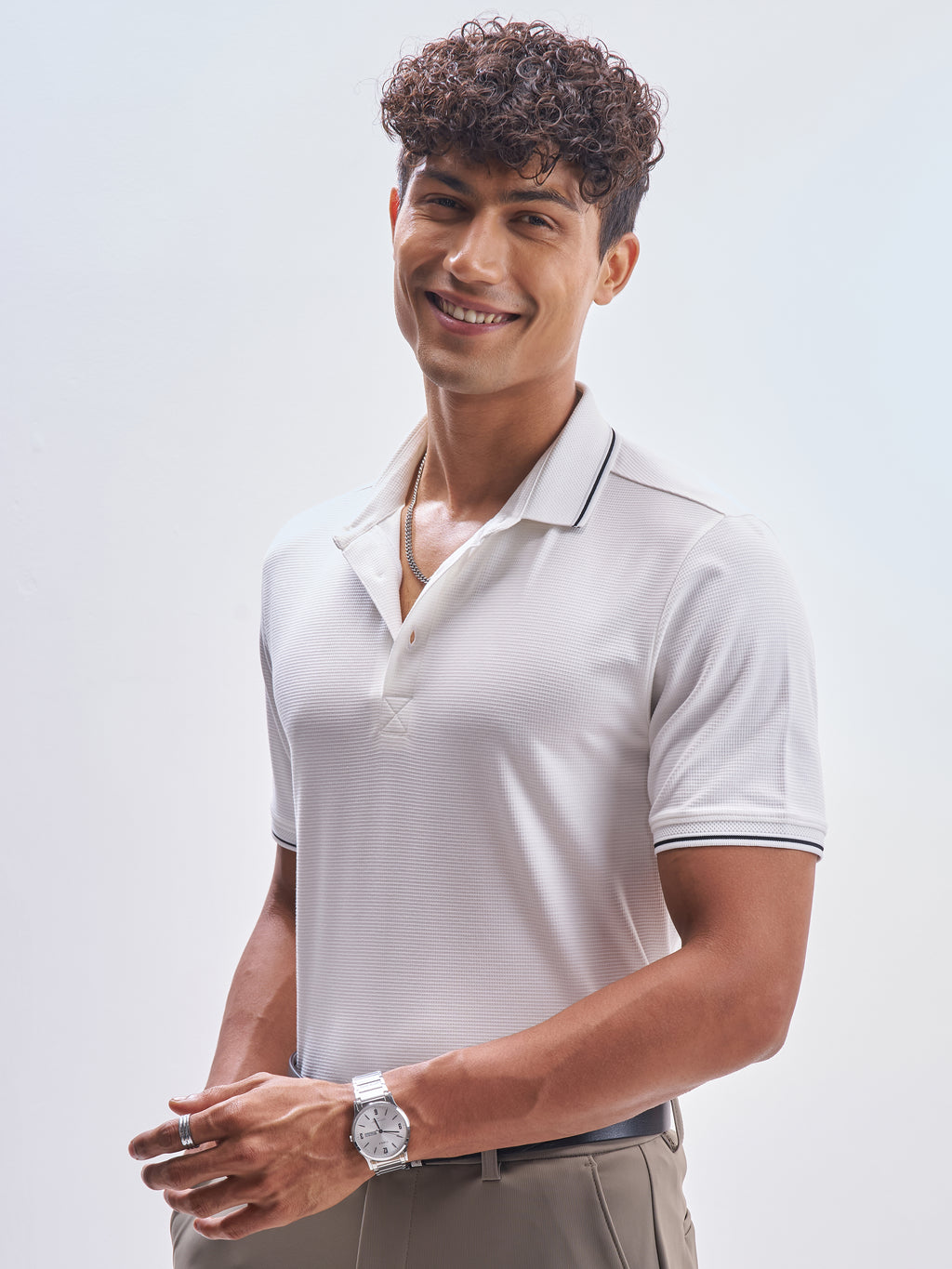 Highlander Men Off White Solid Polo Collar T-Shirt - Off White - Image 4