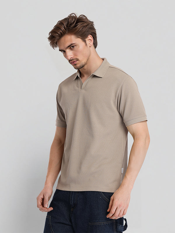 Highlander Men Beige Solid Polo Collar T-Shirt - Beige - Image 4