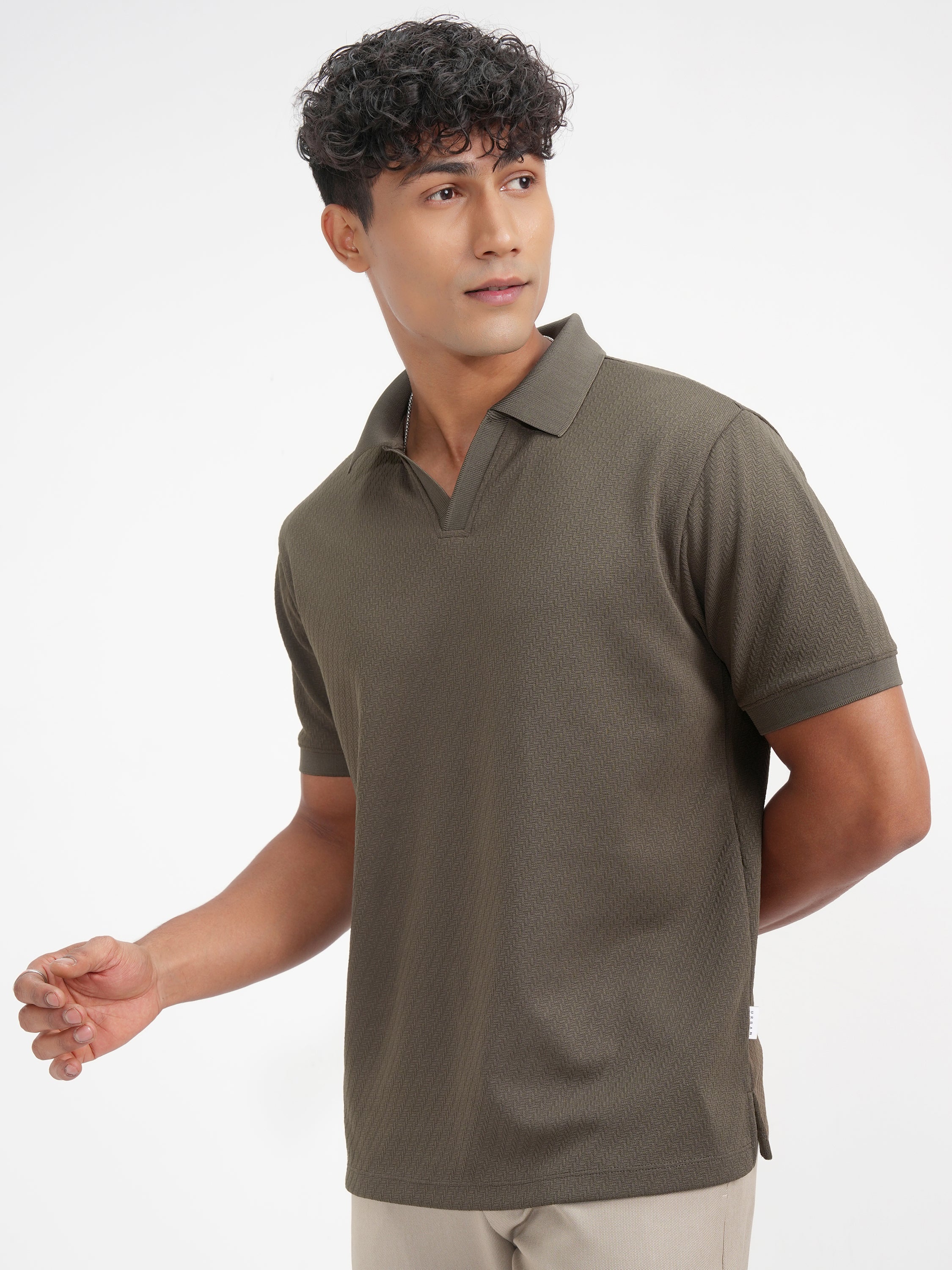 Highlander Men Olive Solid Polo Collar T-Shirt - Olive - Image 4